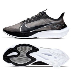 Nike Black and White Women's Sneakers
